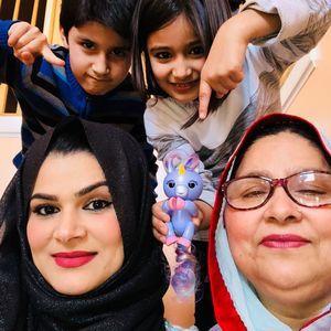 Meet your Posher, Gehra